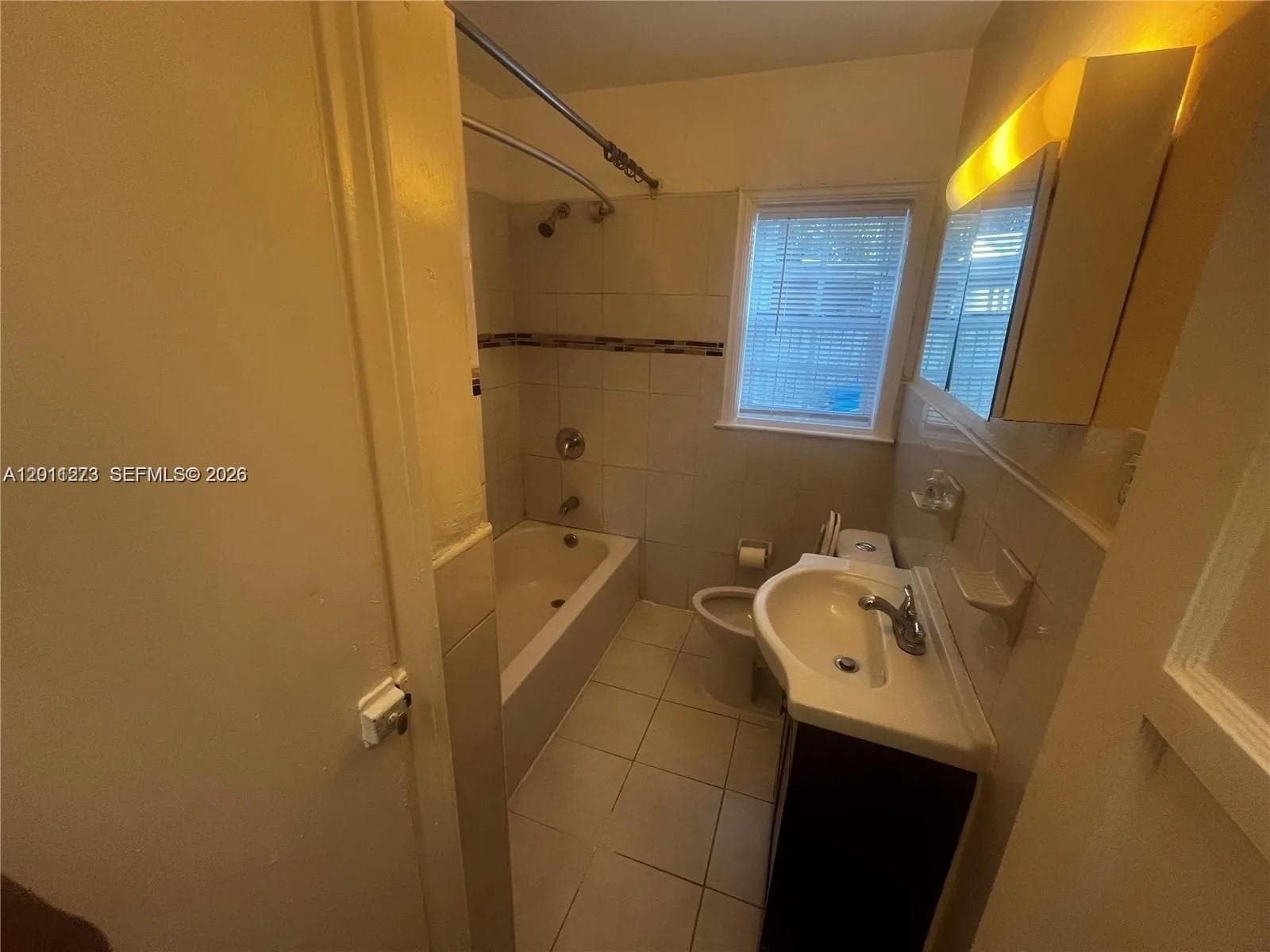 11108 Peachtree Dr # 1, Miami FL 33161 — 11