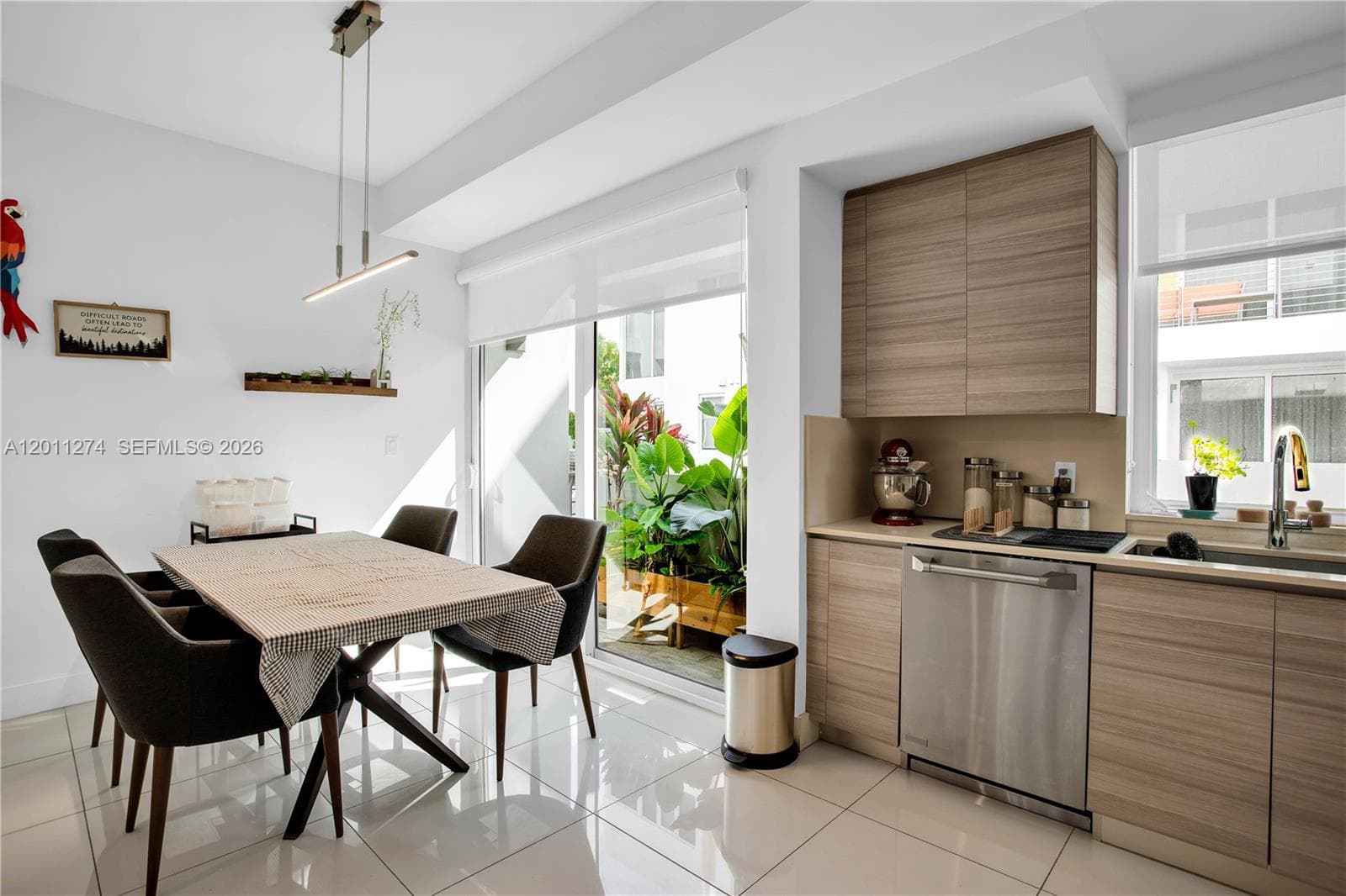 87 N Shore Dr, Miami Beach FL 33141 — 7