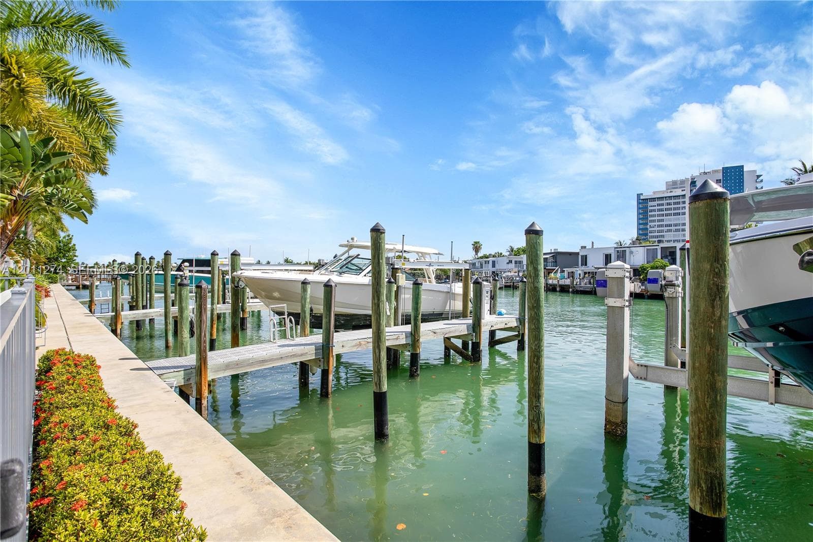 87 N Shore Dr, Miami Beach FL 33141 — 38