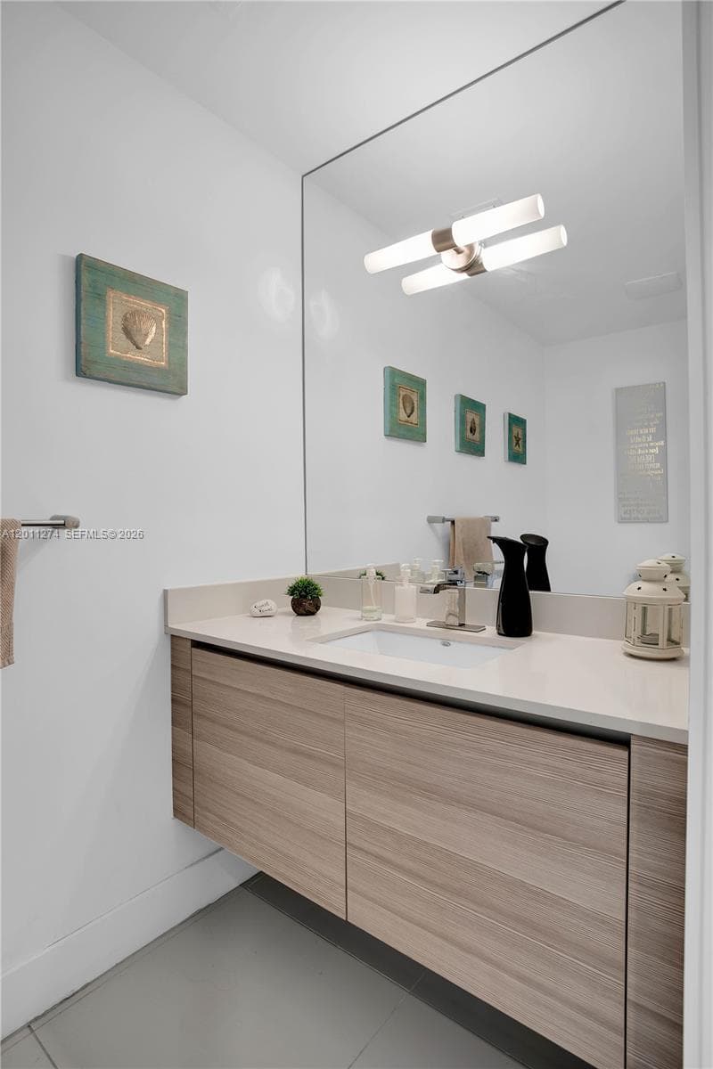 87 N Shore Dr, Miami Beach FL 33141 — 10
