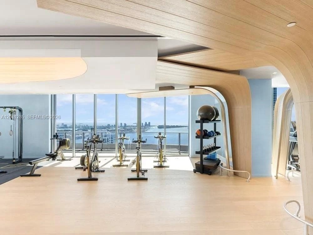 1000 Brickell Plz # 4301, Miami FL 33131 — 23