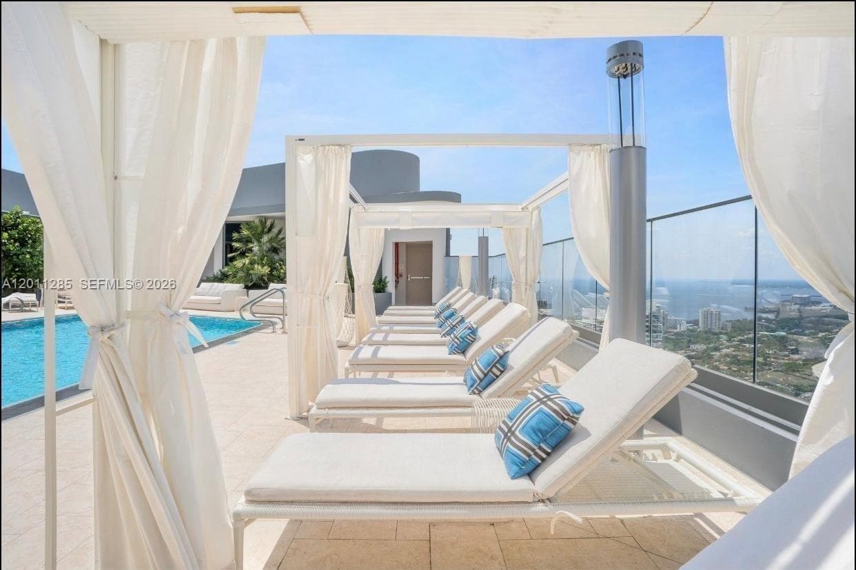 1000 Brickell Plz # 4301, Miami FL 33131 — 2