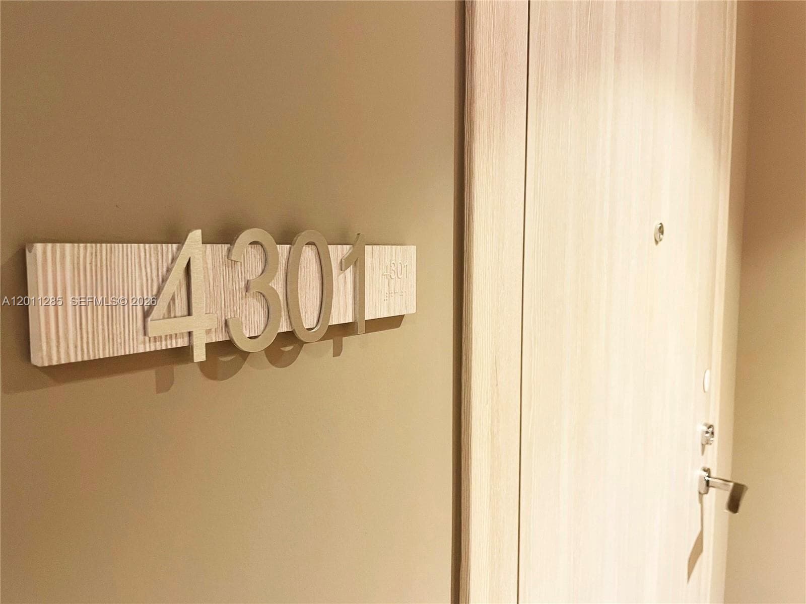 1000 Brickell Plz # 4301, Miami FL 33131 — 16
