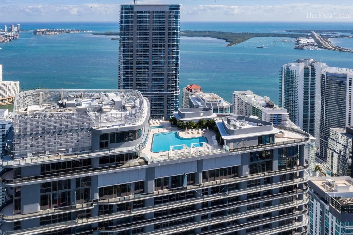 1000 Brickell Plz # 4301, Miami FL 33131 — 32