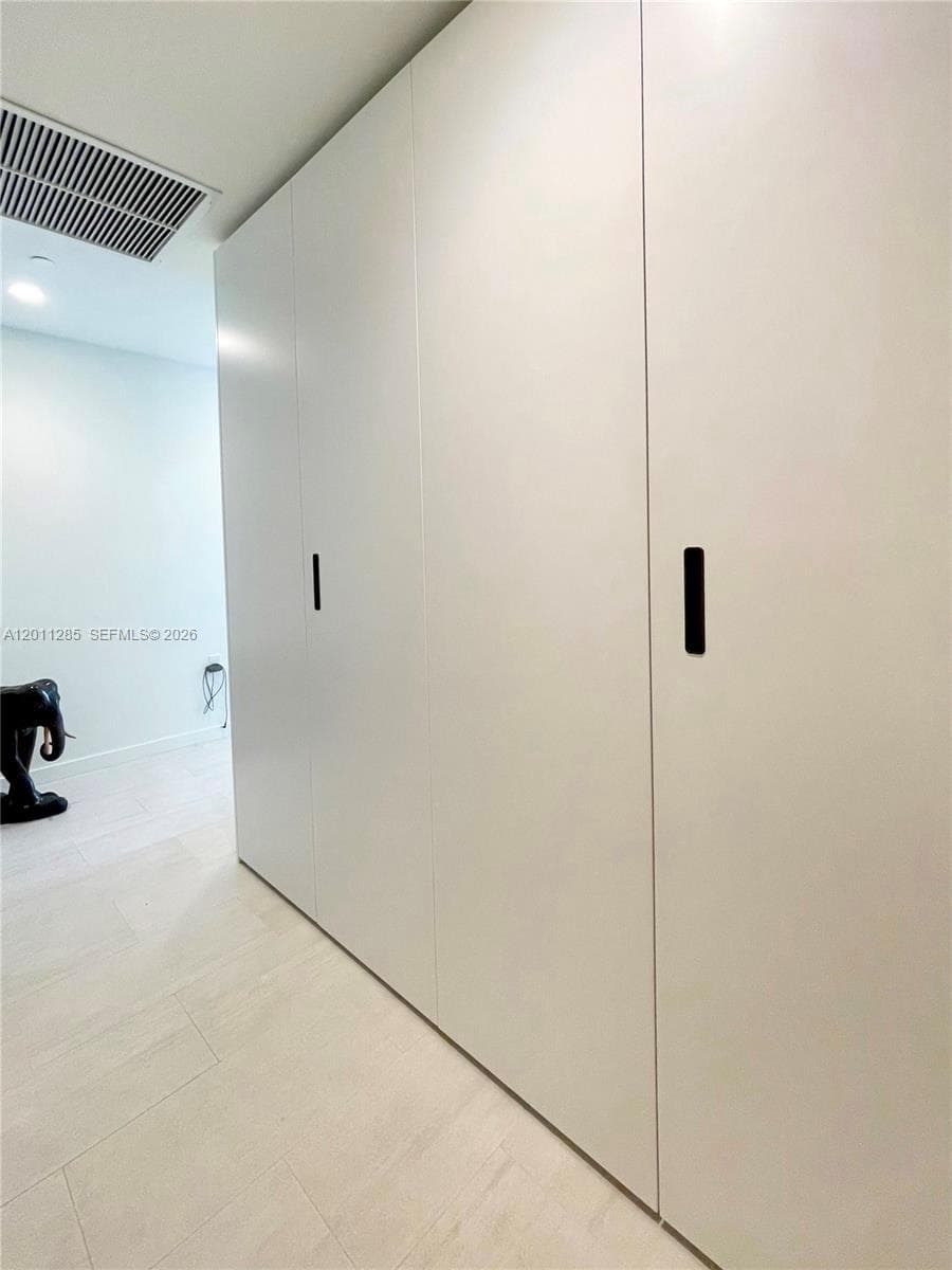 1000 Brickell Plz # 4301, Miami FL 33131 — 18