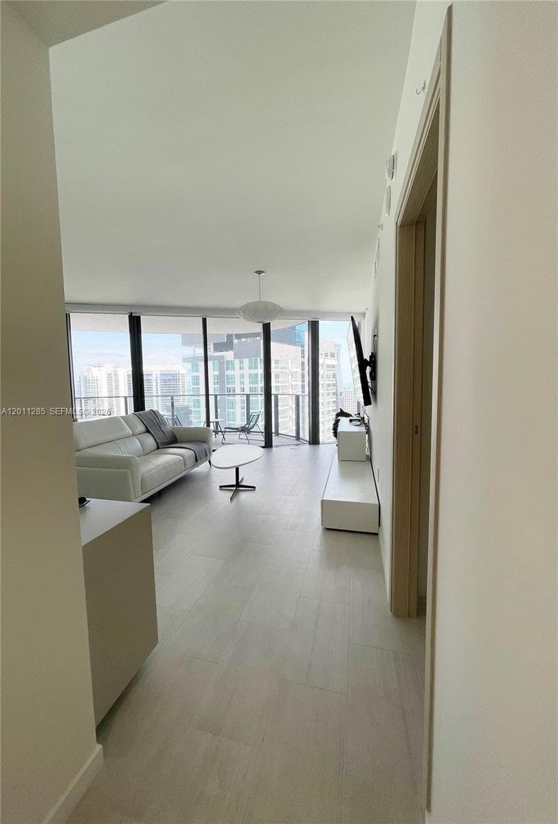 1000 Brickell Plz # 4301, Miami FL 33131 — 19