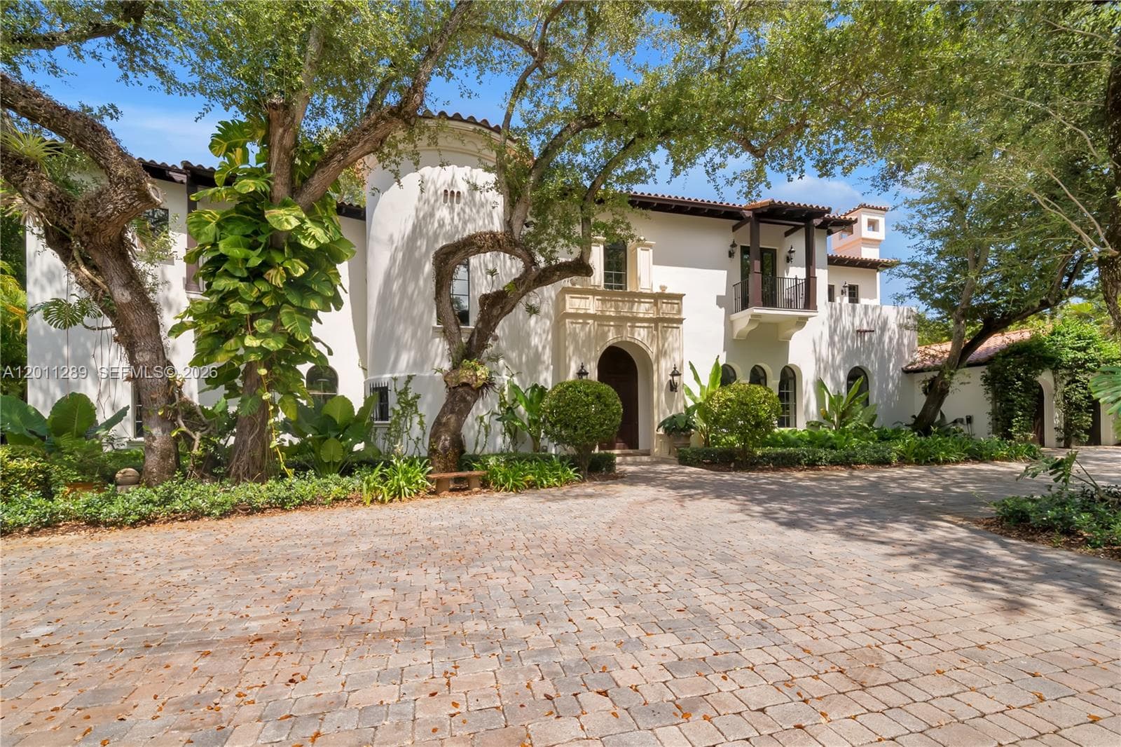 8301 SW 53rd Ave, Miami FL 33143 — 2