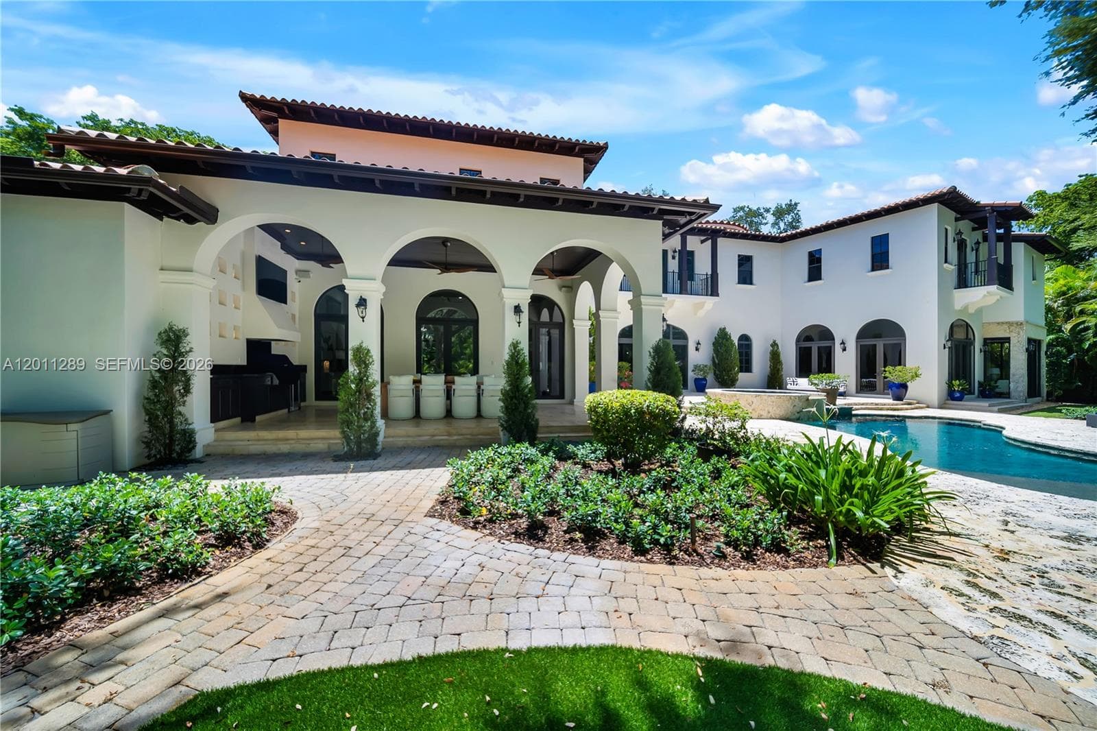 8301 SW 53rd Ave, Miami FL 33143 — 11