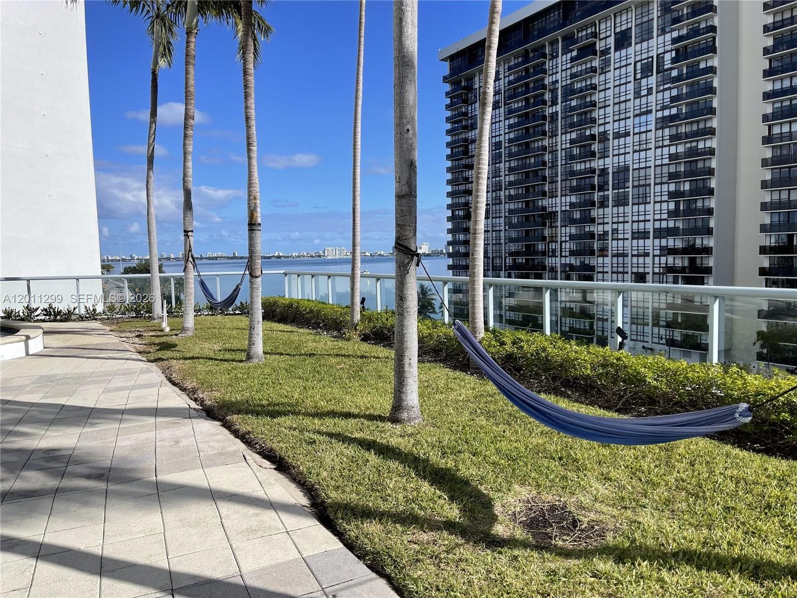 601 NE 36th St # 2109, Miami FL 33137 — 32