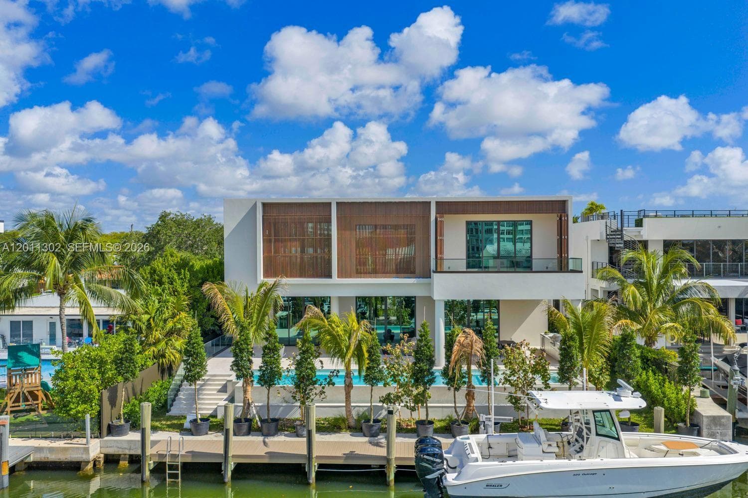 2006 NE 124th St, North Miami FL 33181 — 53