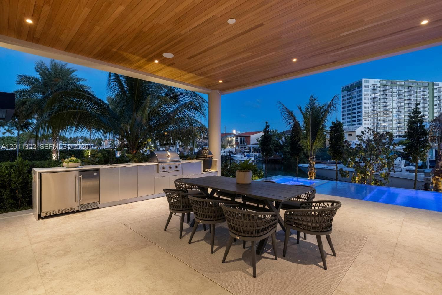 2006 NE 124th St, North Miami FL 33181 — 55
