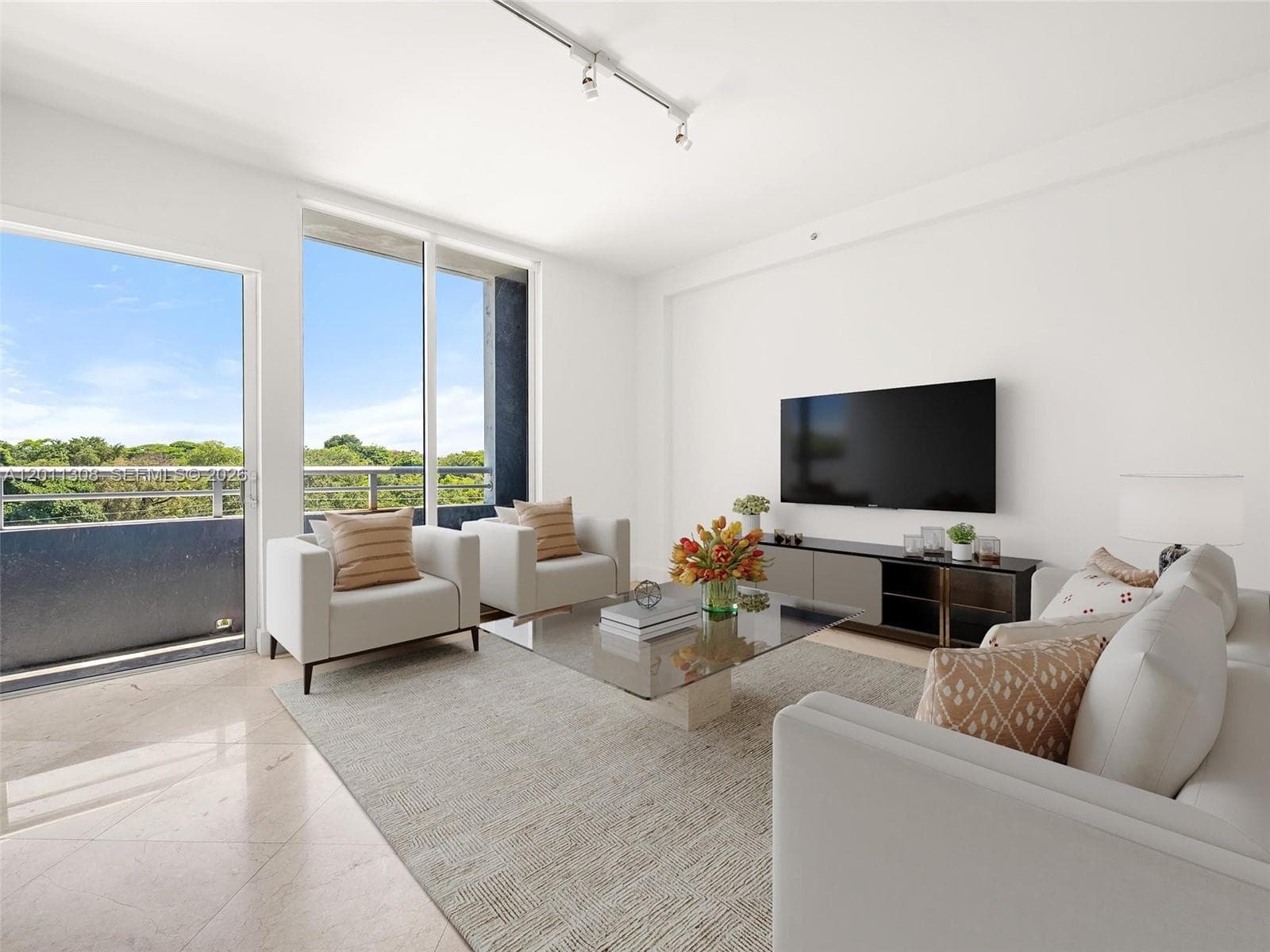 3250 Grand Ave # 506, Miami FL 33133 — 1