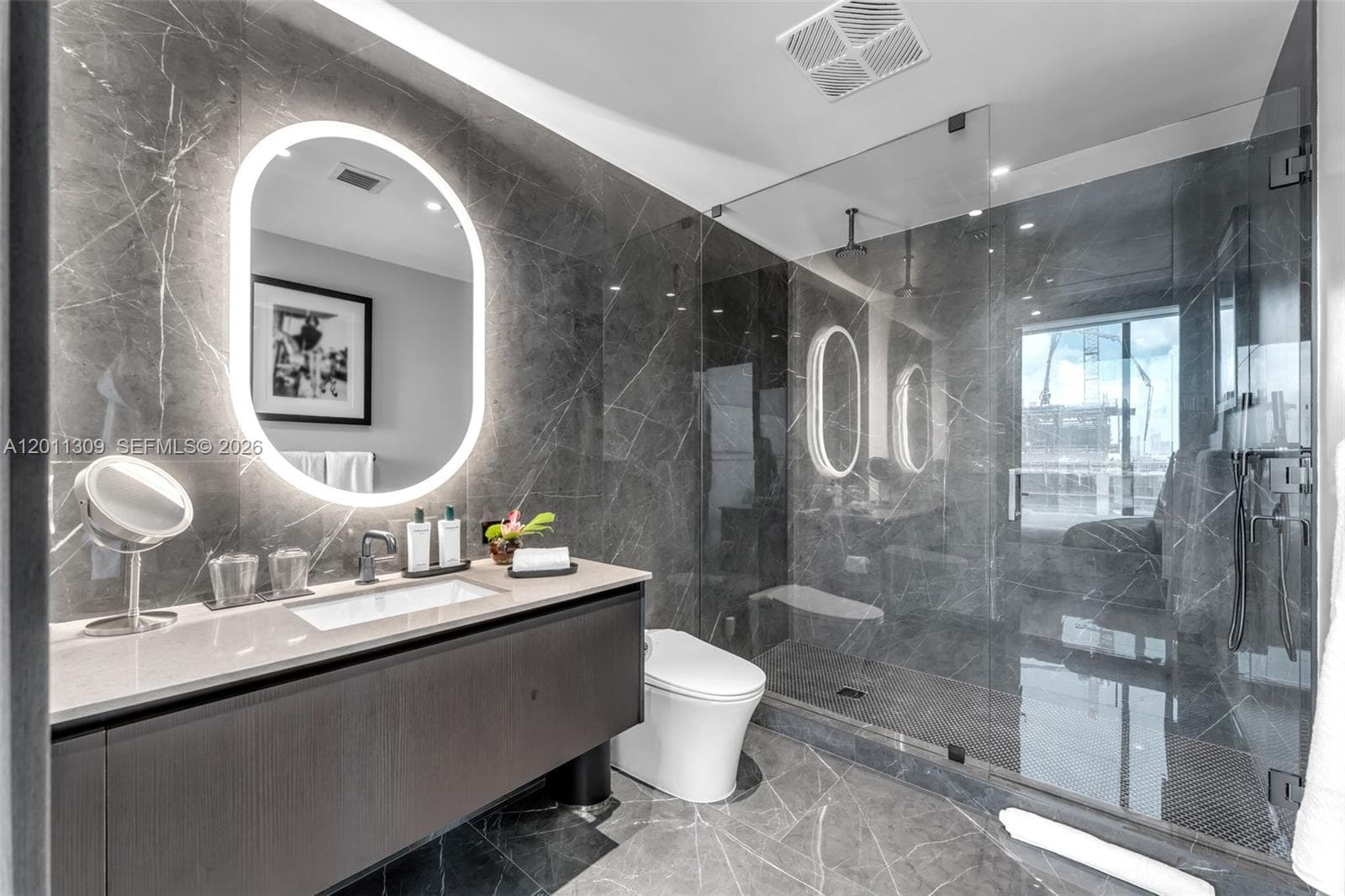 20 NE 11 ST # 3410, Miami FL 33132 — 18