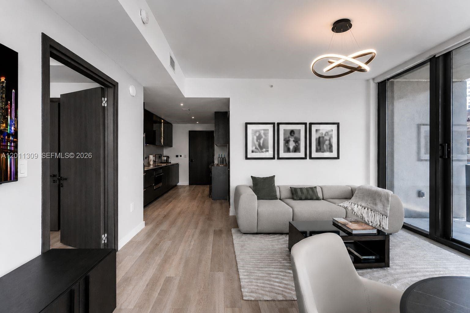 20 NE 11 ST # 3410, Miami FL 33132 — 4