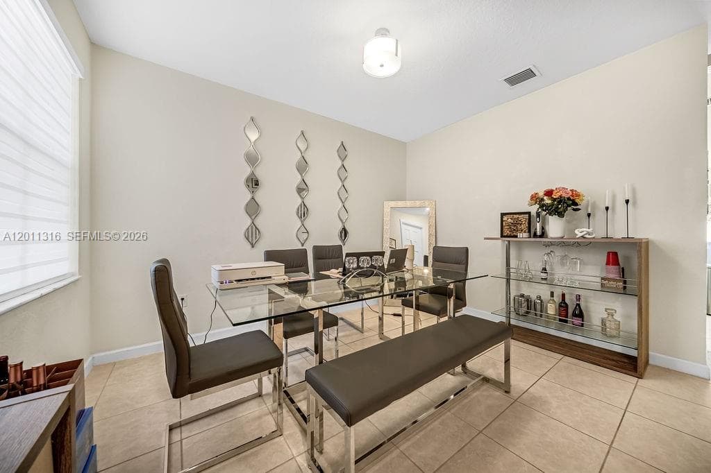 10657 W 32nd Ln, Hialeah FL 33018 — 3