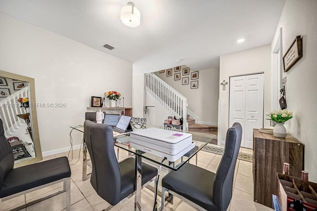 10657 W 32nd Ln, Hialeah FL 33018 — 5