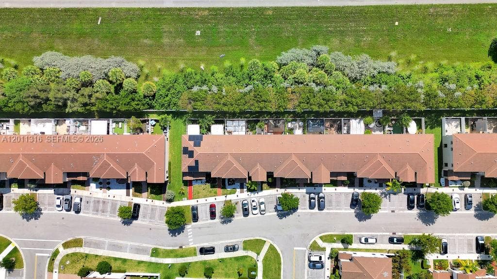 10657 W 32nd Ln, Hialeah FL 33018 — 49