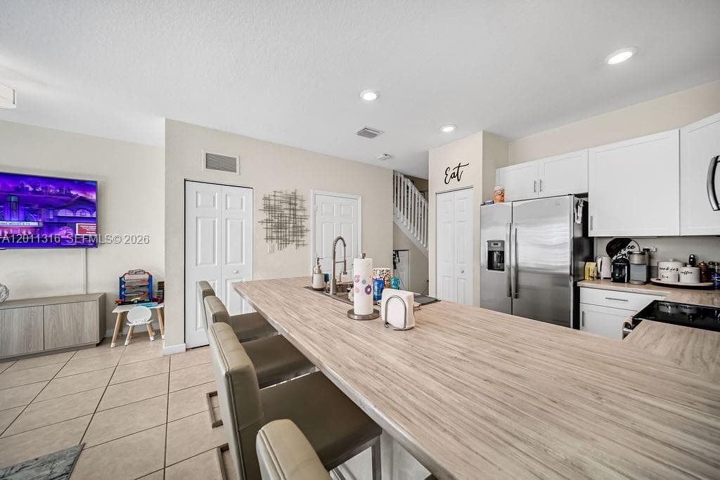 10657 W 32nd Ln, Hialeah FL 33018 — 14