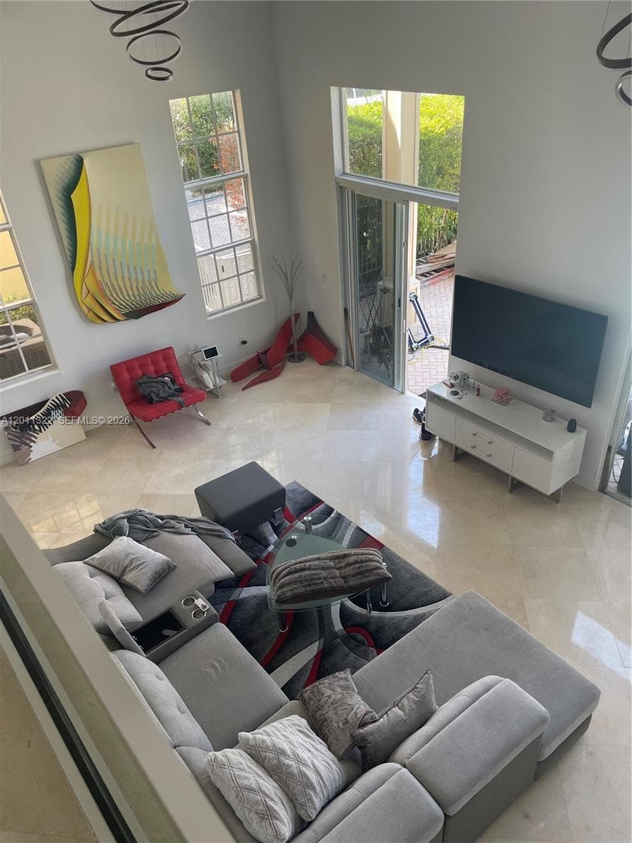 3915 NE 168th St # 3915, North Miami Beach FL 33160 — 6