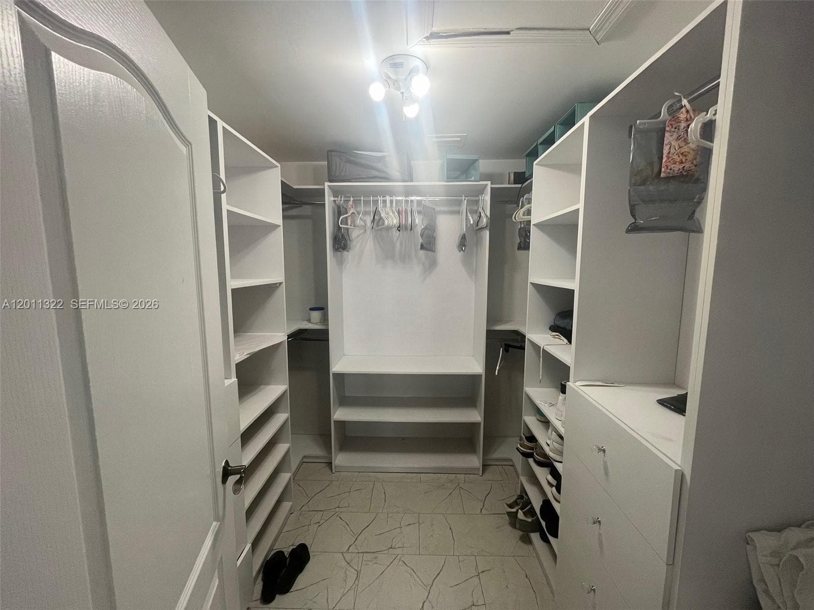 3915 NE 168th St # 3915, North Miami Beach FL 33160 — 24