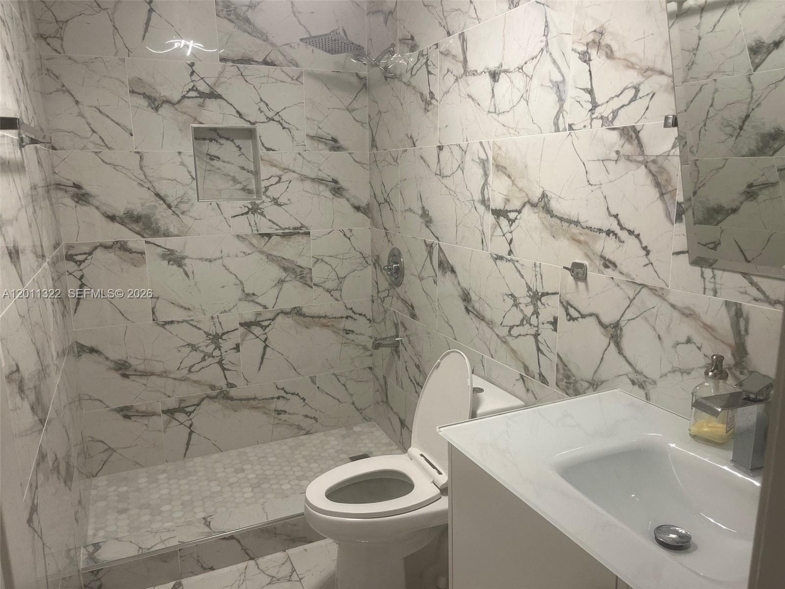 3915 NE 168th St # 3915, North Miami Beach FL 33160 — 11