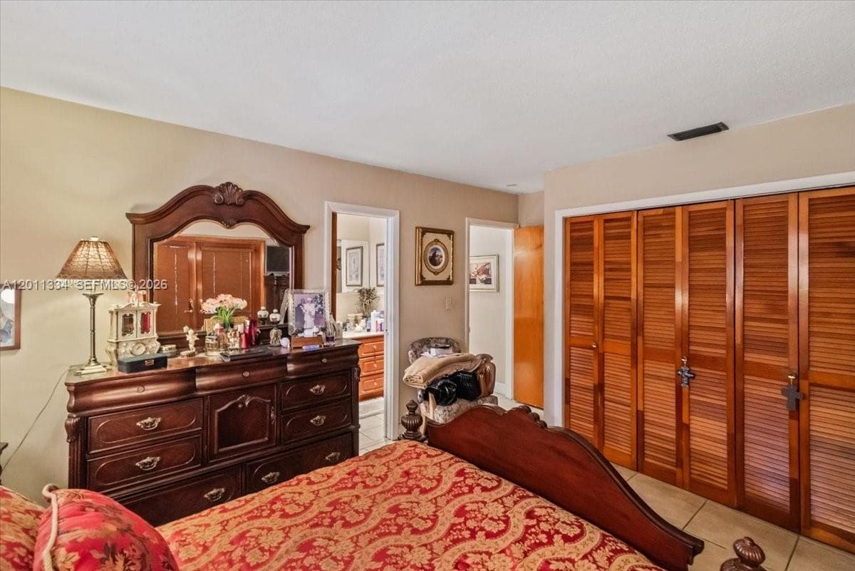 6385 SW 25th St, Miami FL 33155 — 11