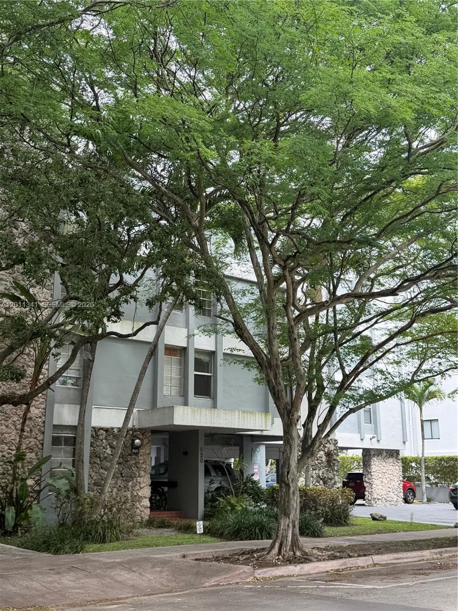 820 Salzedo St # 202, Coral Gables FL 33134 — 23