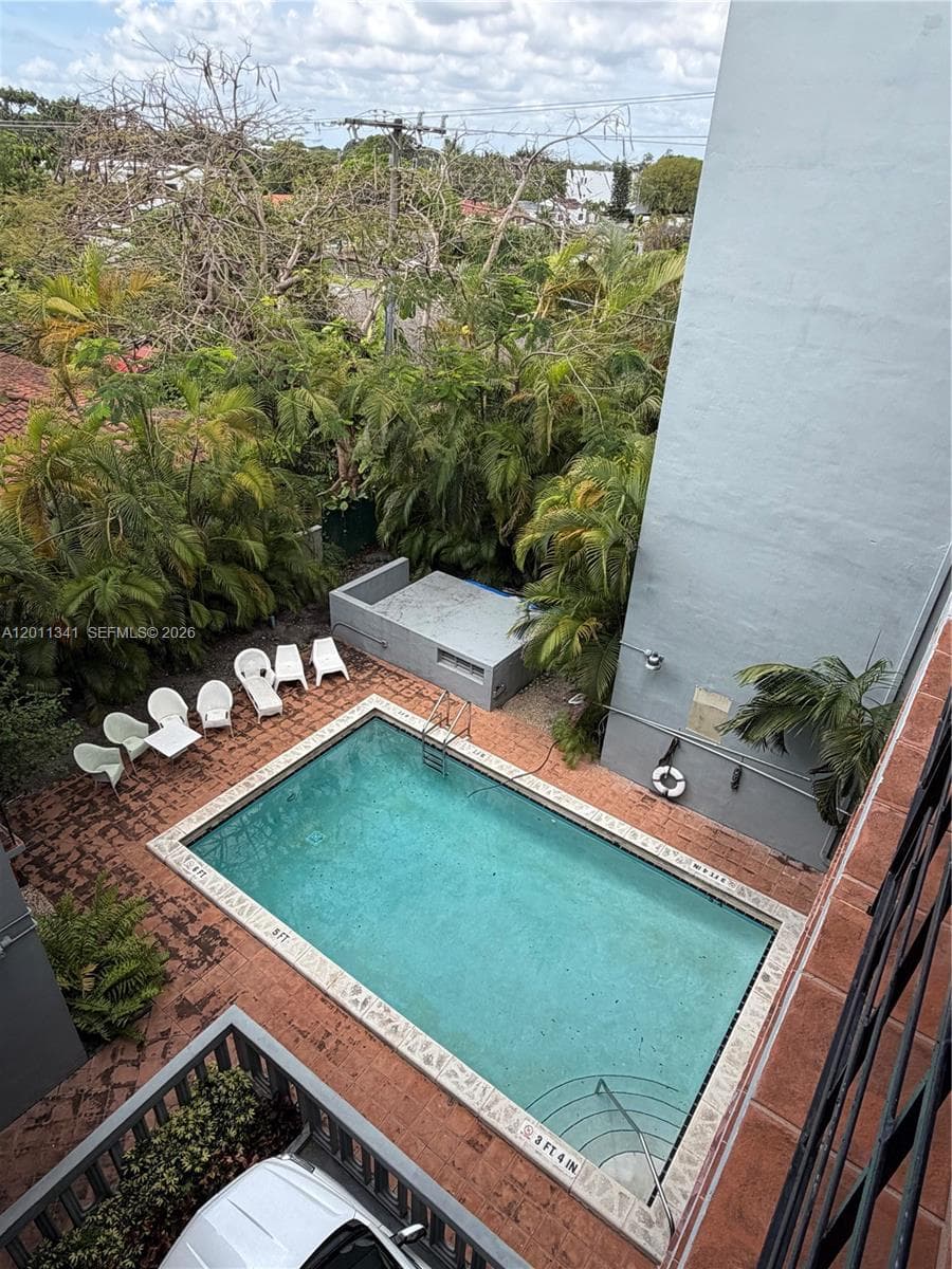 820 Salzedo St # 202, Coral Gables FL 33134 — 16