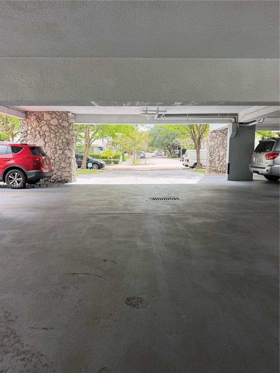 820 Salzedo St # 202, Coral Gables FL 33134 — 20