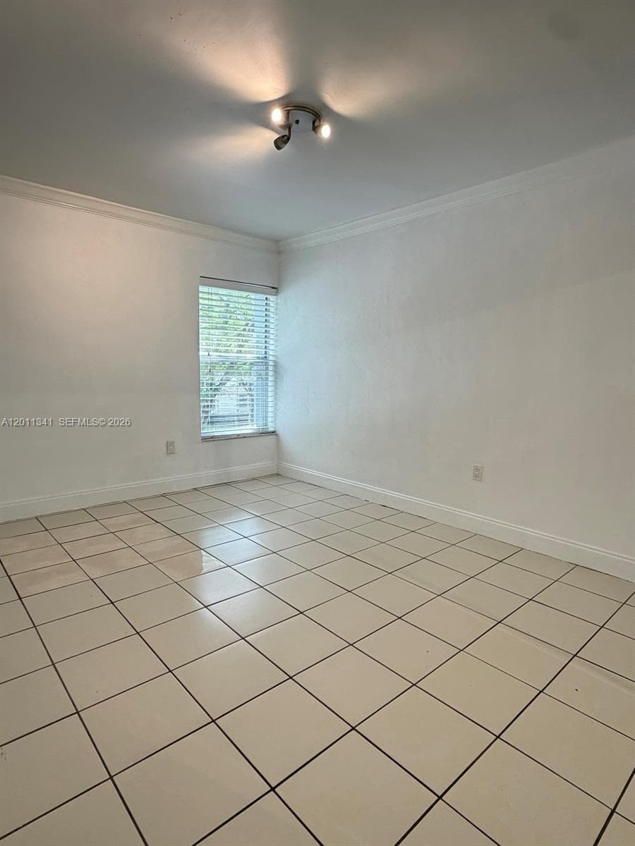 820 Salzedo St # 202, Coral Gables FL 33134 — 10