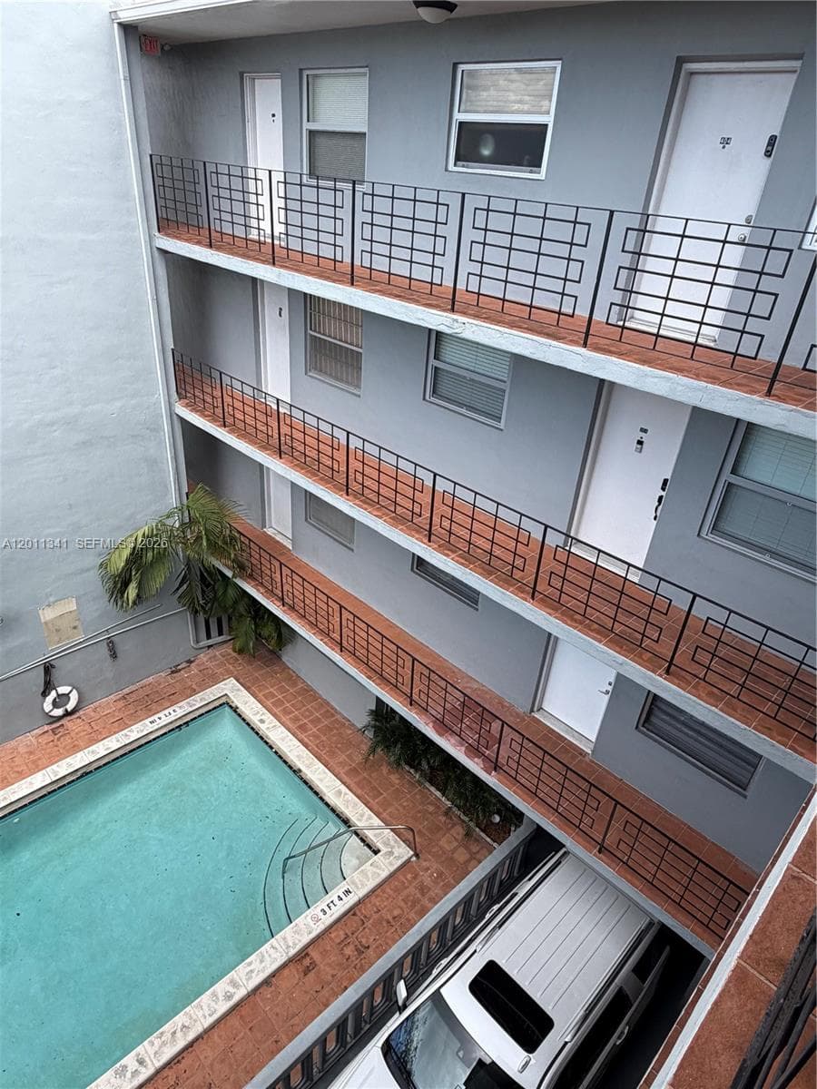 820 Salzedo St # 202, Coral Gables FL 33134 — 15