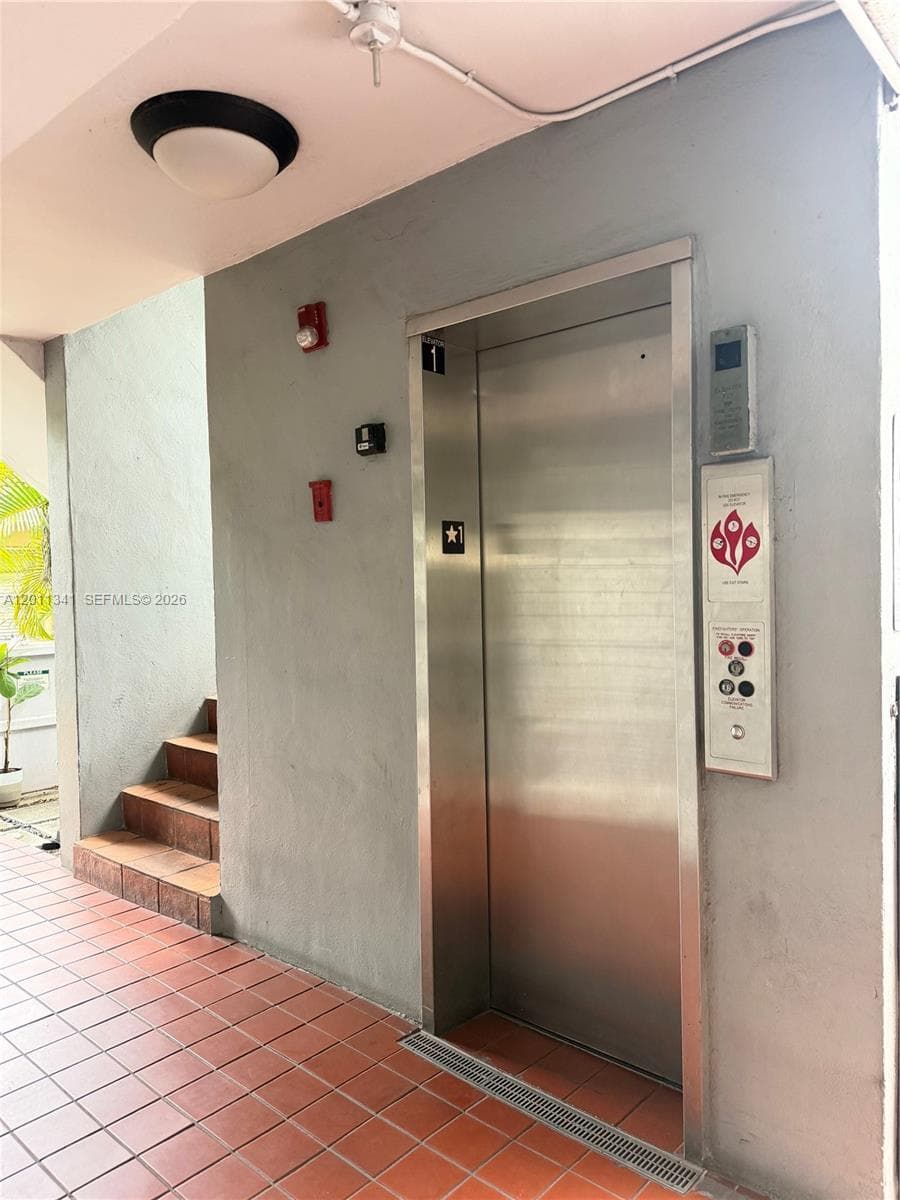 820 Salzedo St # 202, Coral Gables FL 33134 — 19