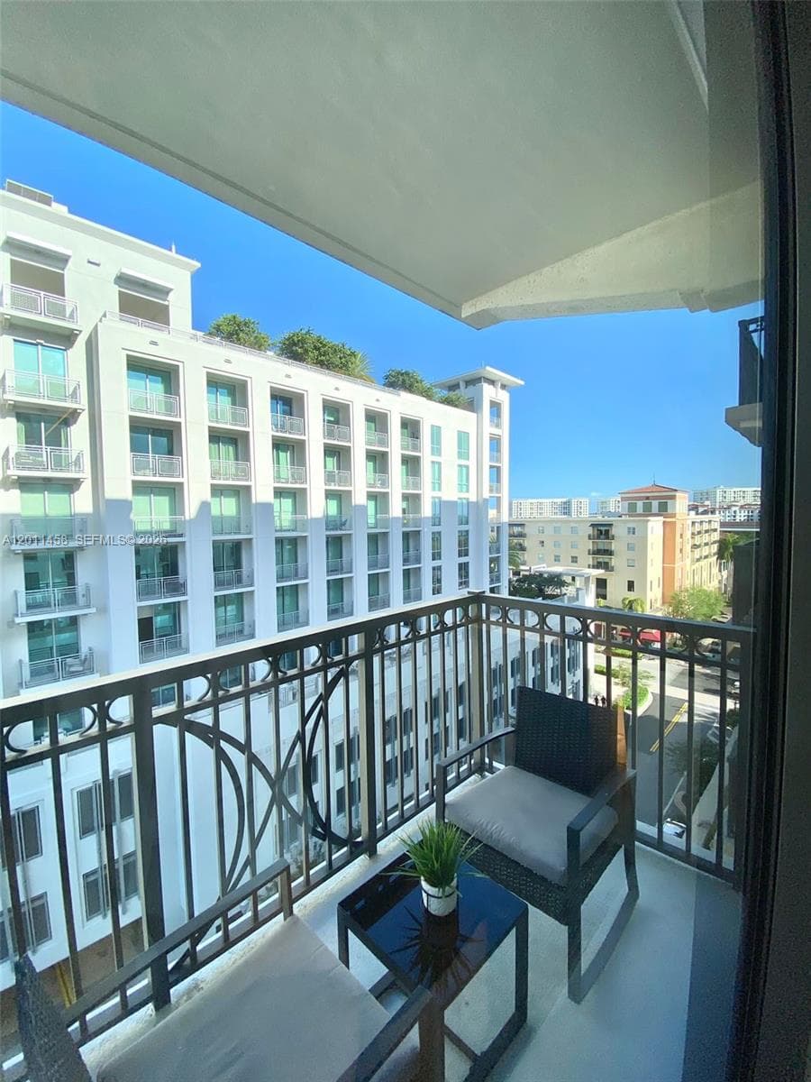 301 Altara Ave # 805, Coral Gables FL 33146 — 17