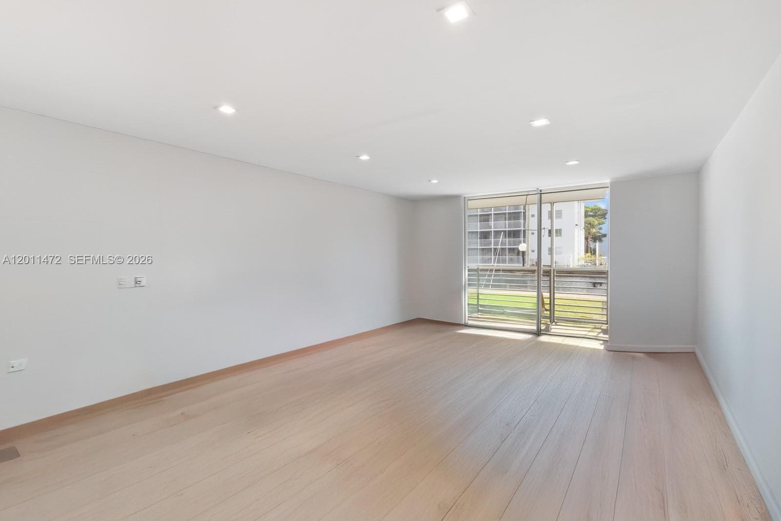 3750 NE 170th St # 109, North Miami Beach FL 33160 — 2