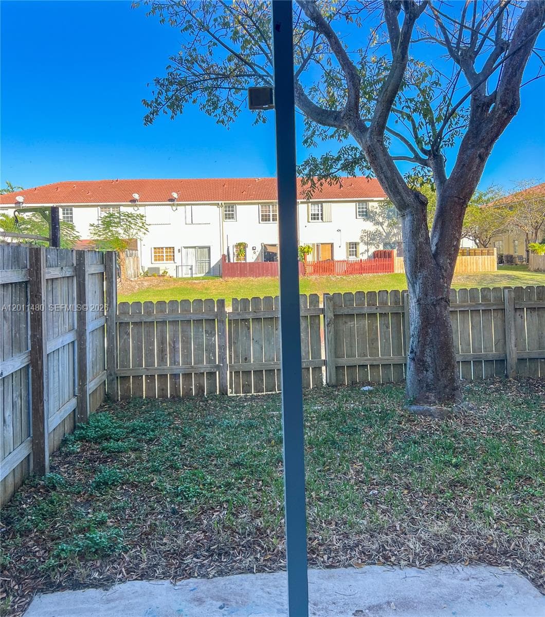639 NE 21st Ave, Homestead FL 33033 — 23