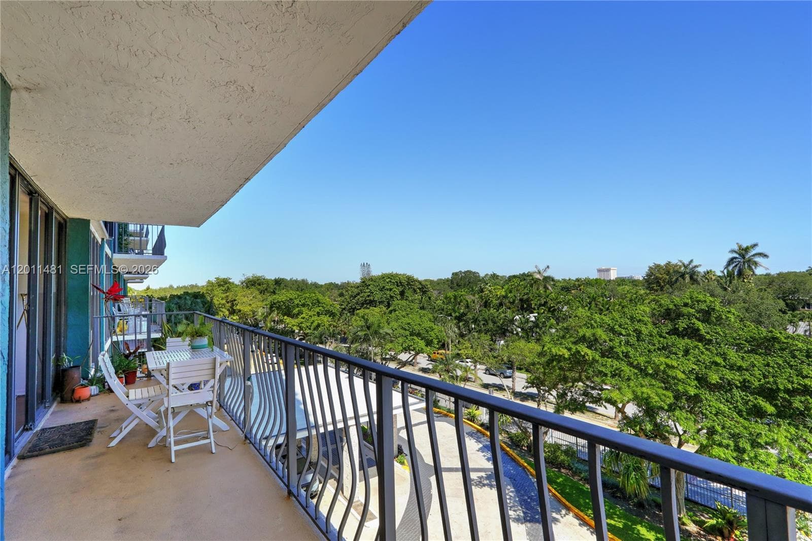 780 NE 69th St # 404, Miami FL 33138 — 18