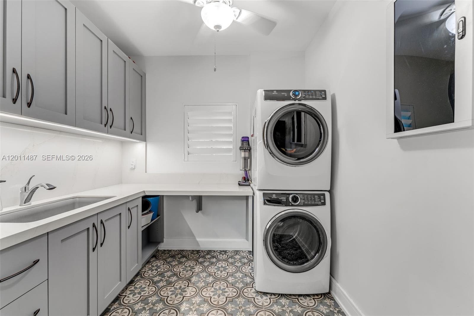 4901 Hammock Park Dr, Coral Gables FL 33156 — 20