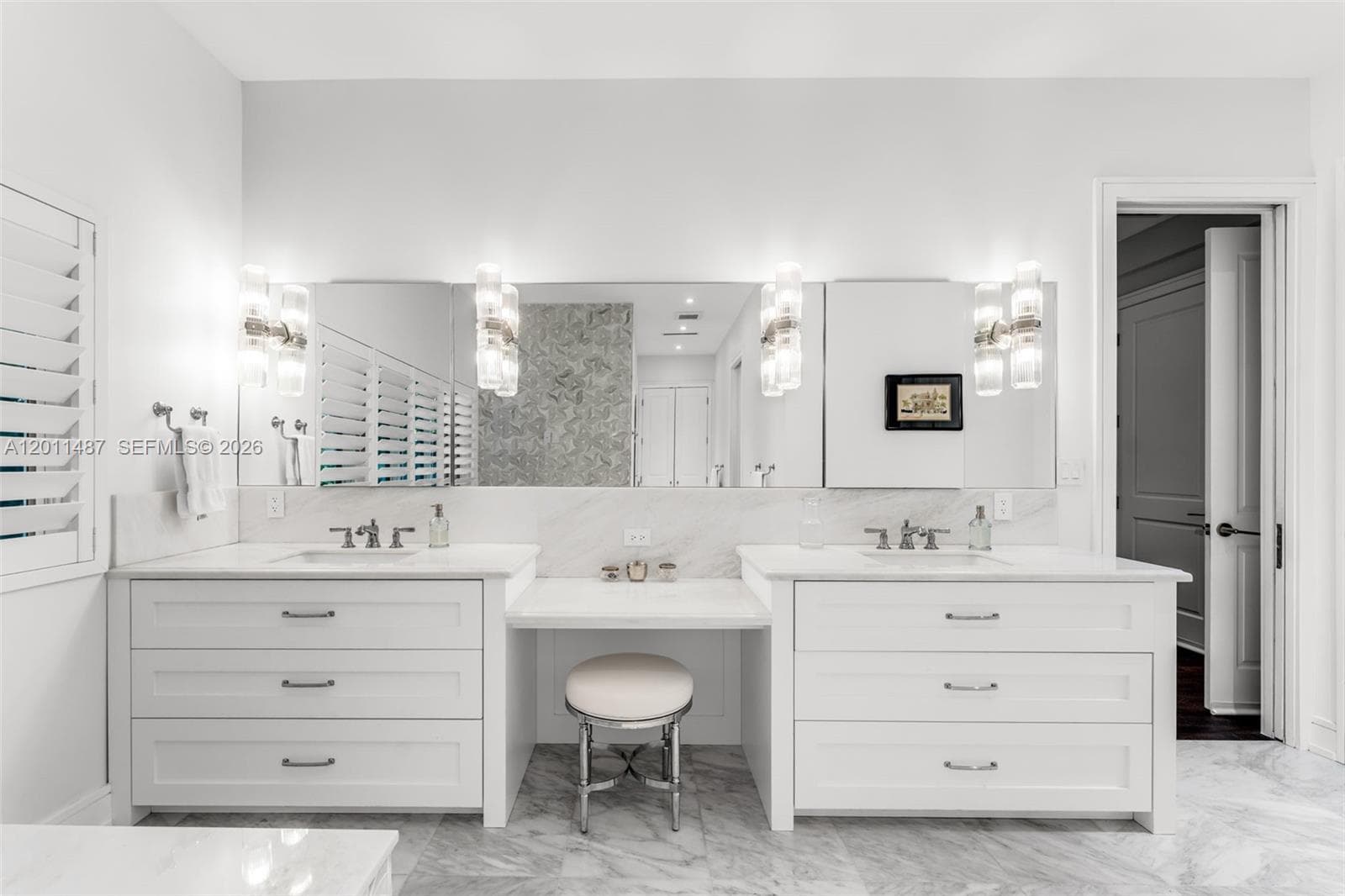 4901 Hammock Park Dr, Coral Gables FL 33156 — 37
