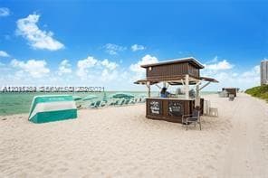 6899 Collins Ave # 2004, Miami Beach FL 33141 — 26