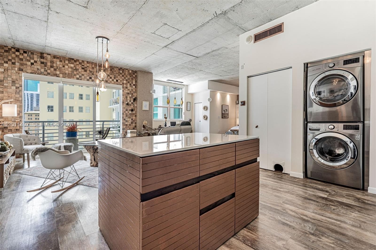 133 NE 2nd Ave # 1208, Miami FL 33132 — 1