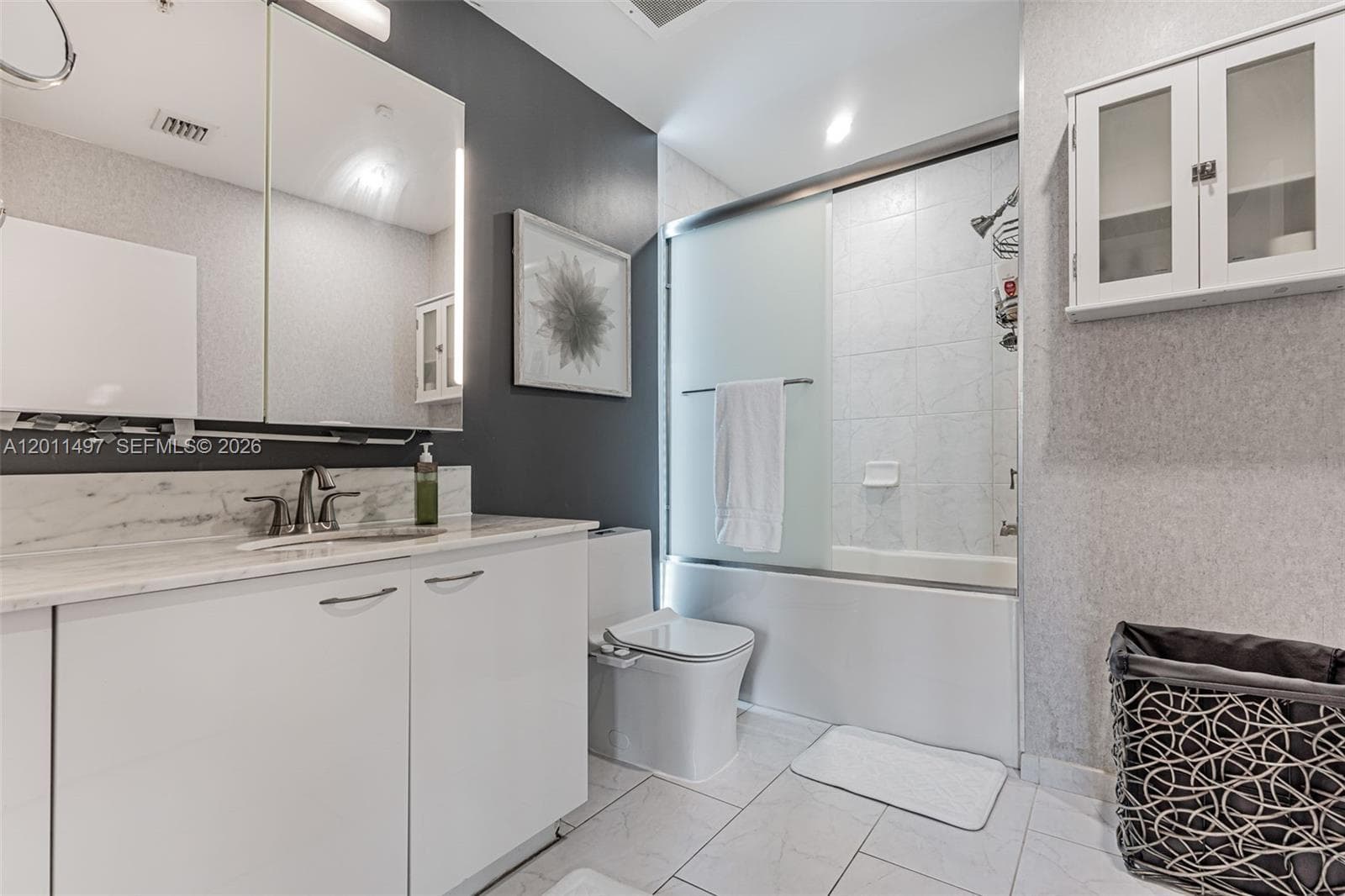 133 NE 2nd Ave # 1208, Miami FL 33132 — 5