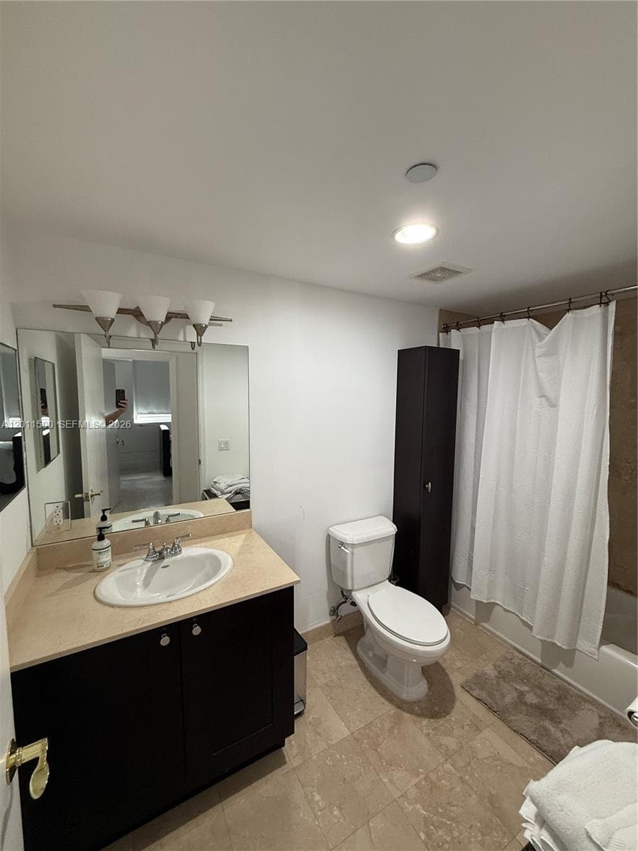 4100 Salzedo St # 811, Coral Gables FL 33146 — 26