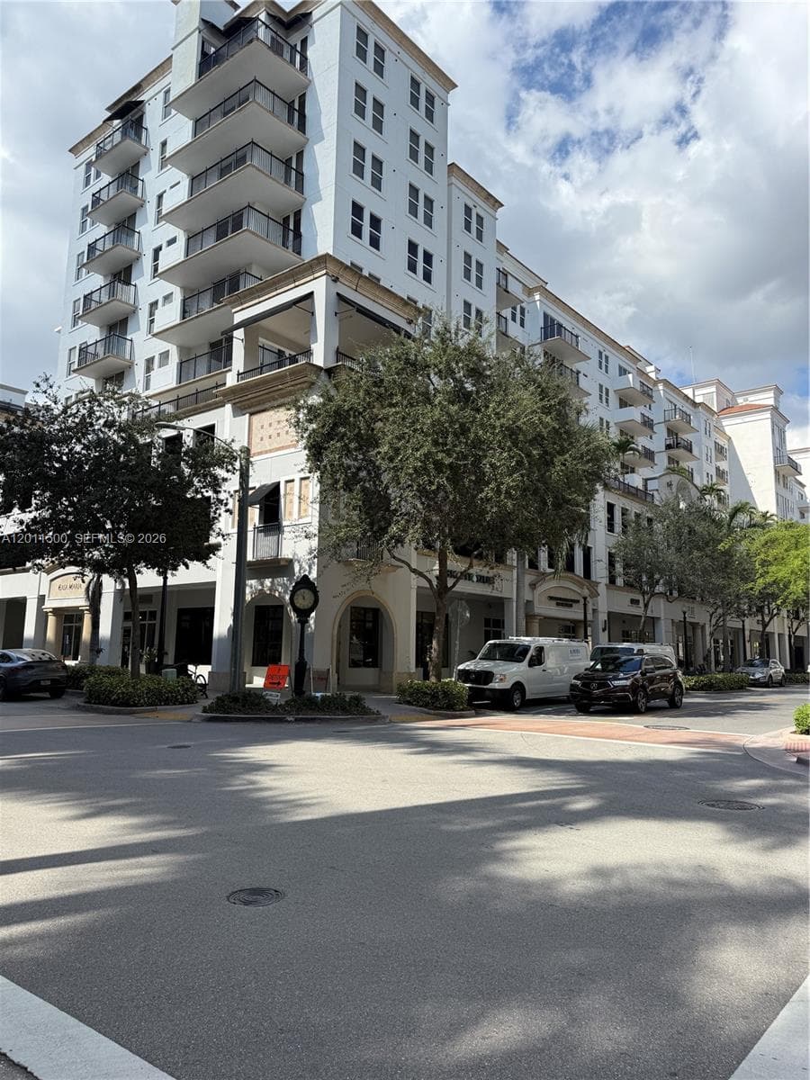 4100 Salzedo St # 811, Coral Gables FL 33146 — 3