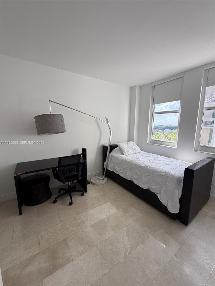 4100 Salzedo St # 811, Coral Gables FL 33146 — 24