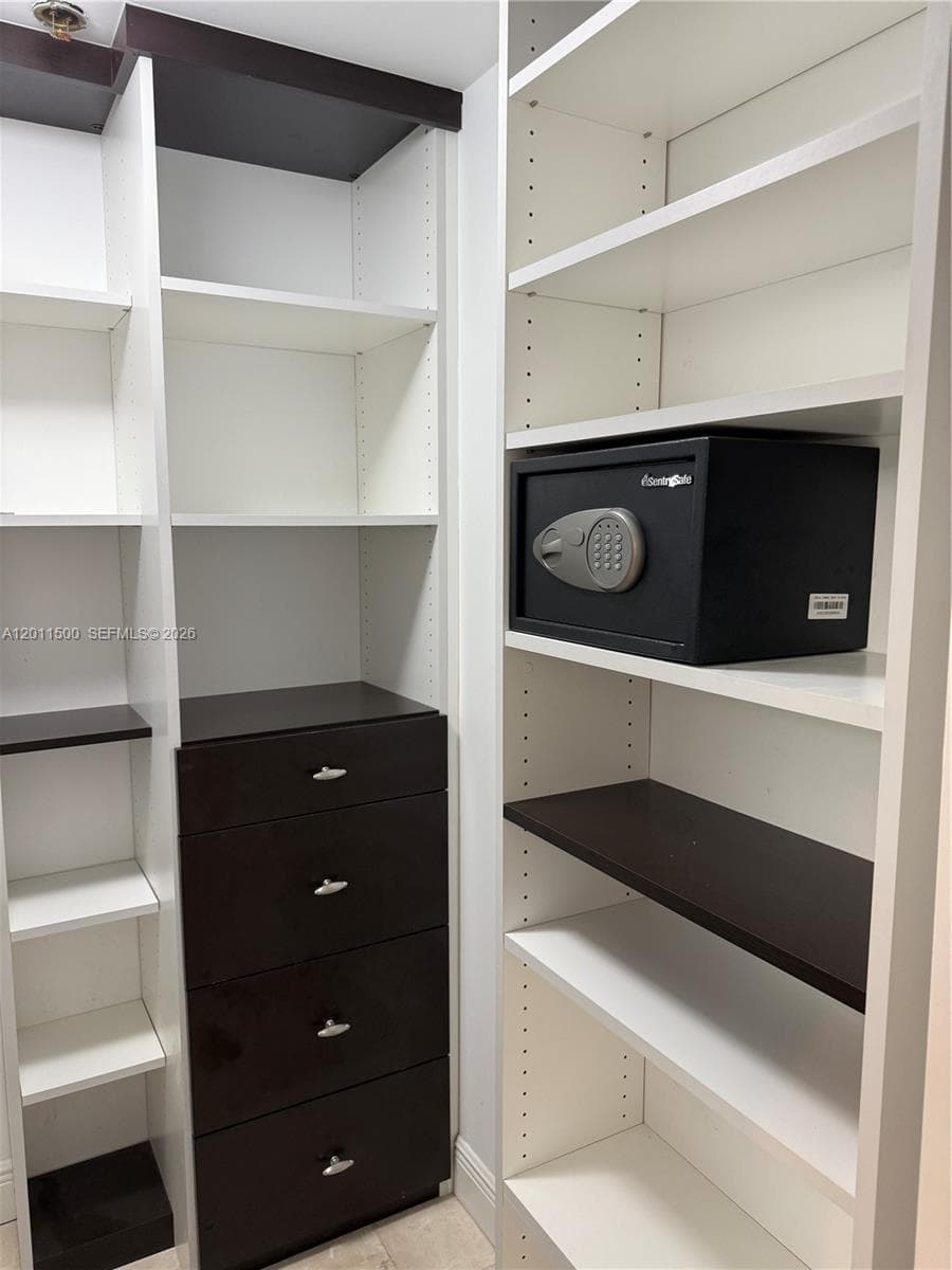 4100 Salzedo St # 811, Coral Gables FL 33146 — 30