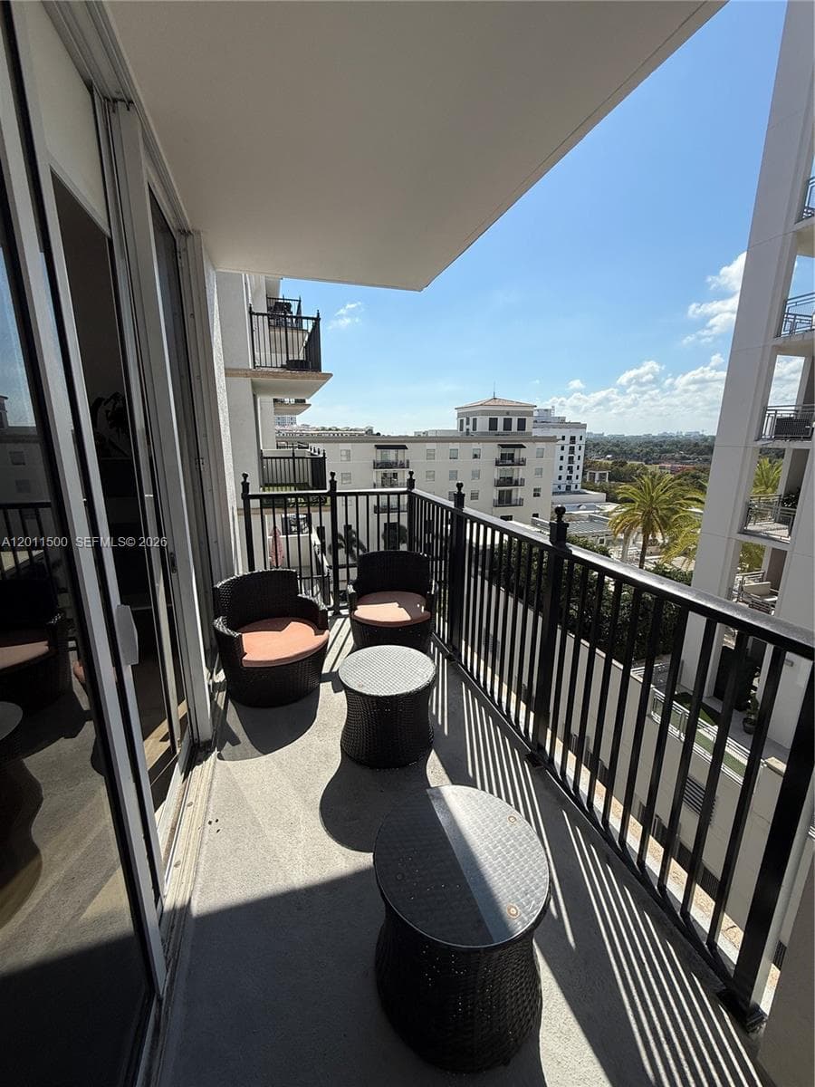 4100 Salzedo St # 811, Coral Gables FL 33146 — 38