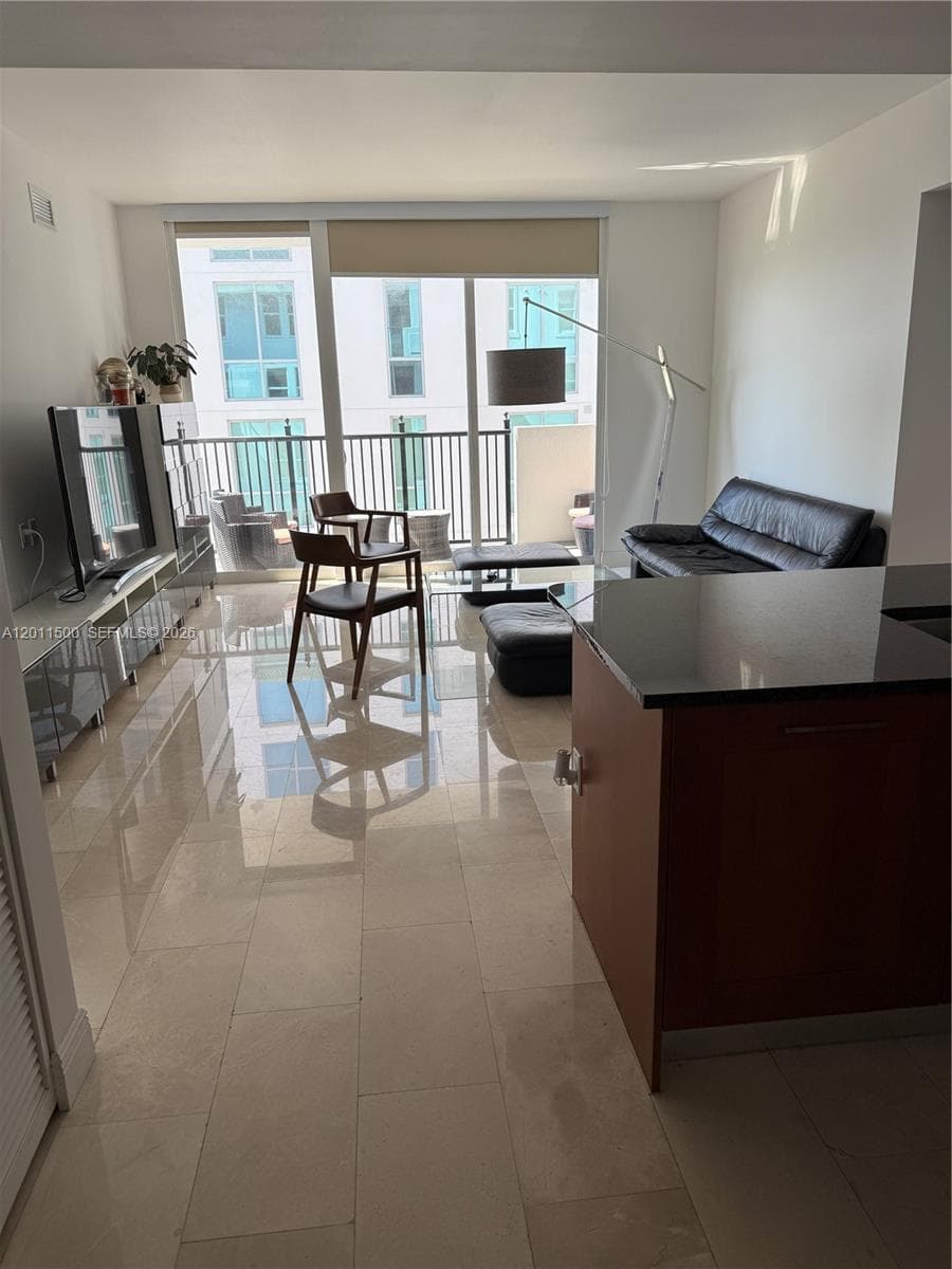 4100 Salzedo St # 811, Coral Gables FL 33146 — 39