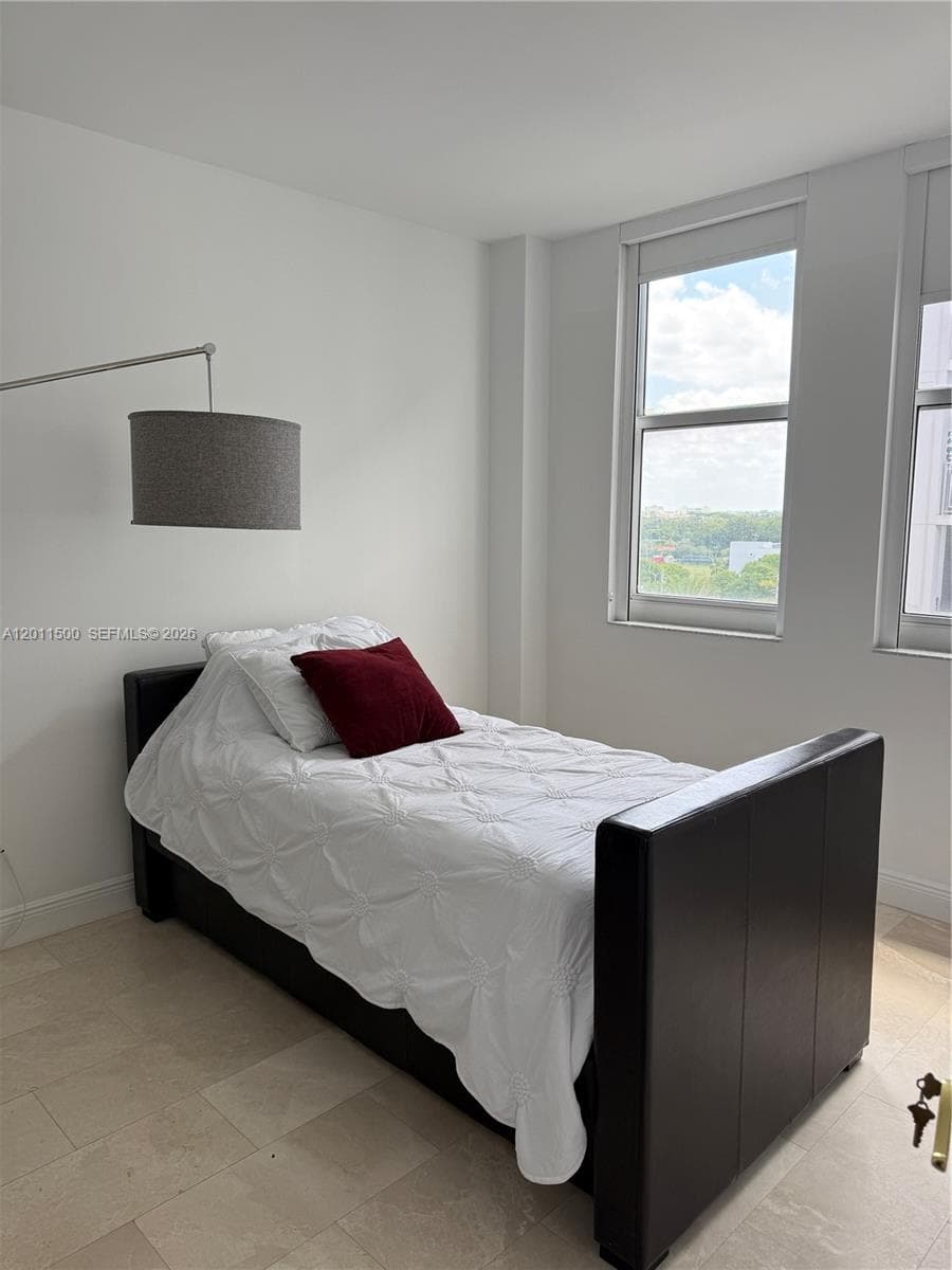 4100 Salzedo St # 811, Coral Gables FL 33146 — 25