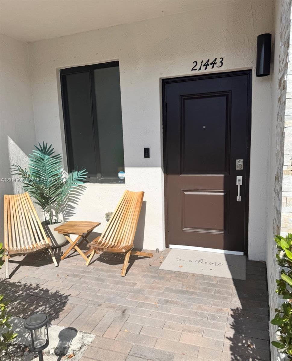 21443 NE 2nd Path # 21443, Miami FL 33179 — 3