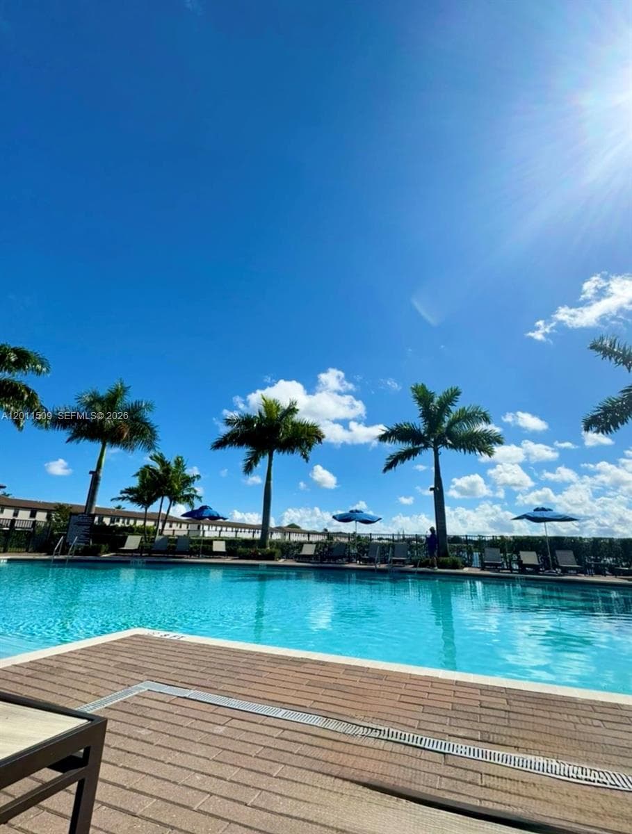 21443 NE 2nd Path # 21443, Miami FL 33179 — 25